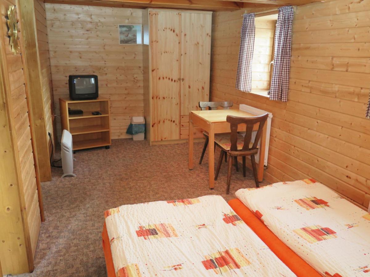 I By Interhome Holiday home Lenora